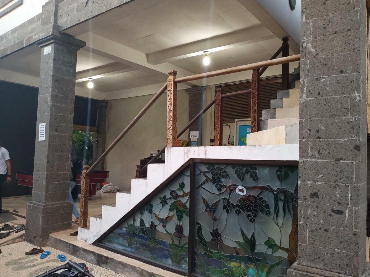 Freedom Hostel Ungasan  Exterior photo